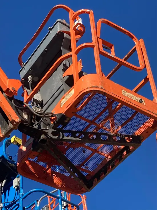 2013 JLG E400AJPN Articulating Boom Lift