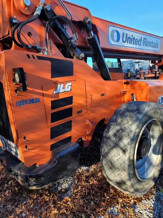 2016 SKYTRAK 6042 Forklift