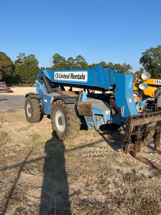 2015 Genie GTH-1056 Forklift