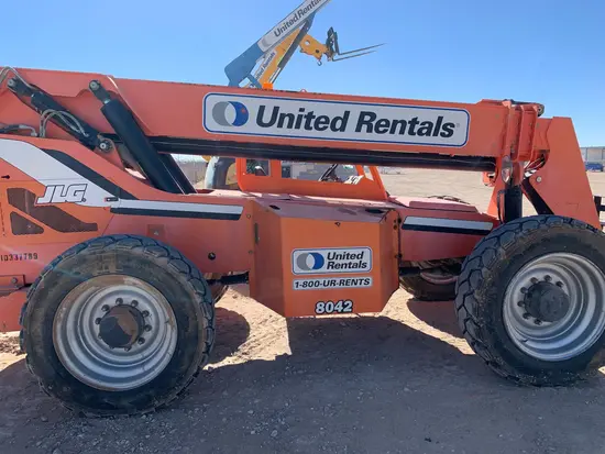 2015 SKYTRAK 8042 Forklift