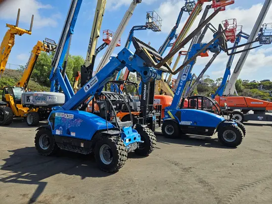 2017 Genie GTH-5519 Forklift