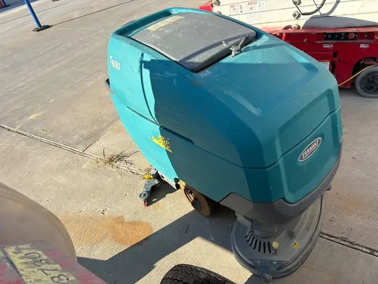 2019 Tennant T600-28 Scrubber