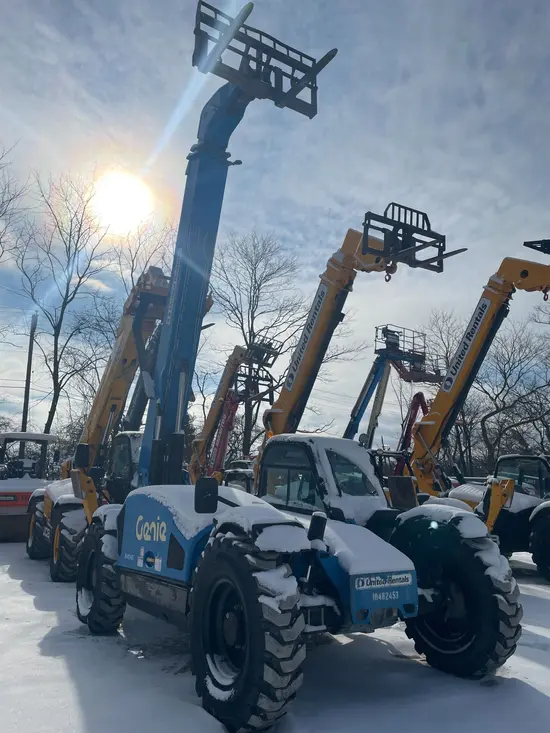 2016 Genie GTH-844 Forklift