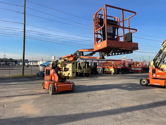 2012 JLG E400AJPN Articulating Boom Lift