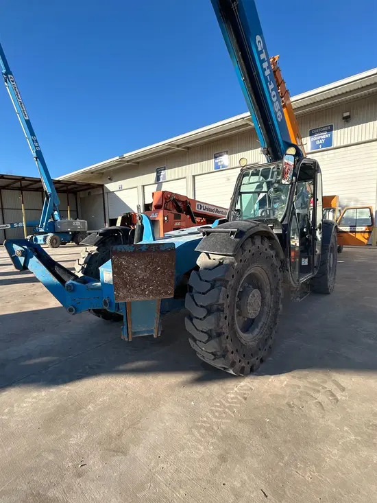 2015 Genie GTH-1056 Forklift