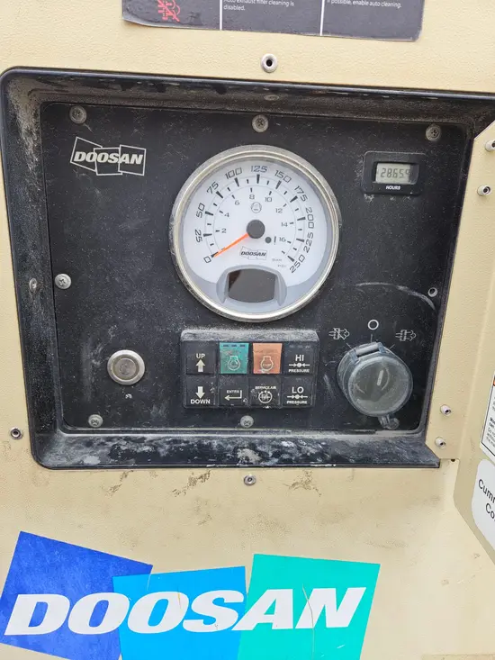 2018 Doosan P425/HP375WCUT4 Air Compressor