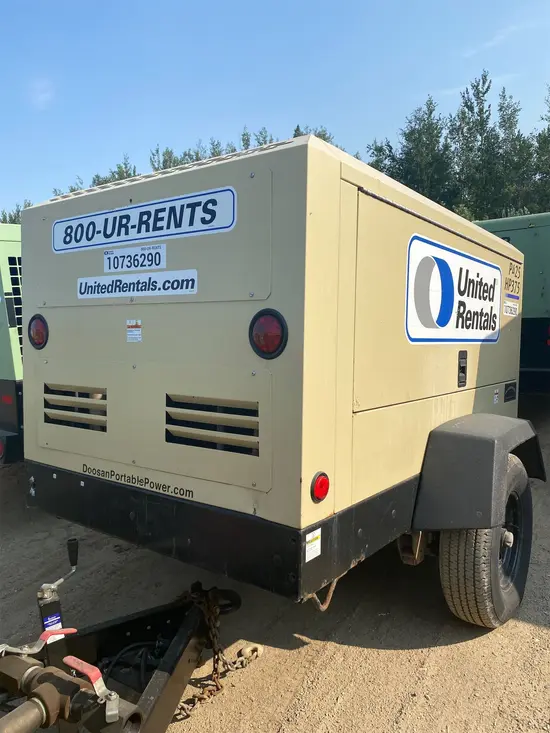 2018 Doosan P425/HP375WCU Air Compressor