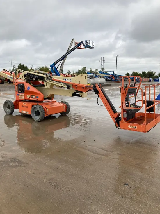 2015 JLG E450AJ Articulating Boom Lift