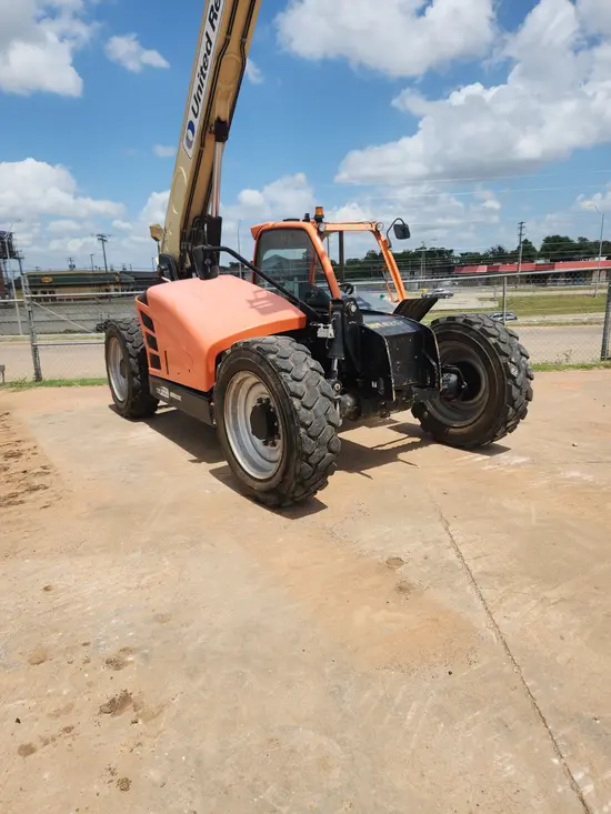 2016 JLG 642 Forklift