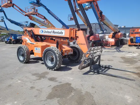 2014 SKYTRAK 6042 Forklift