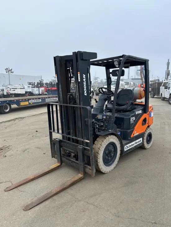 2022 Doosan G25P-7DF Warehouse Forklift