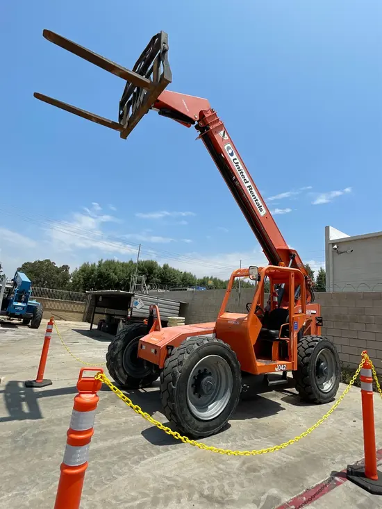 2015 SKYTRAK 6042 Forklift