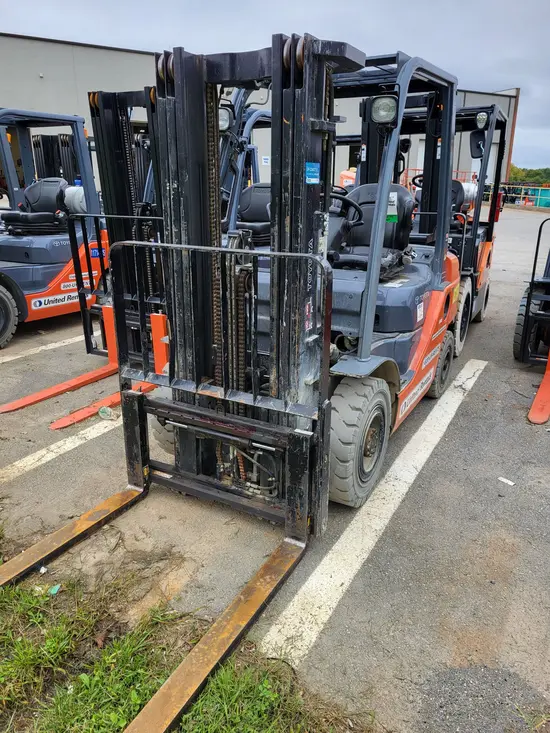 2017 Toyota 8FGU25 Warehouse Forklift