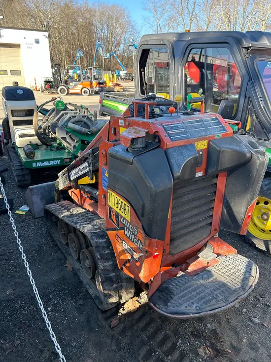 2021 Ditch Witch SK800 Track Loader