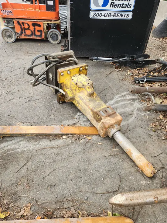 2017 Atlas Copco SB 452 Attachment