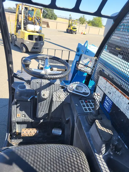2017 Genie GTH-5519 Forklift