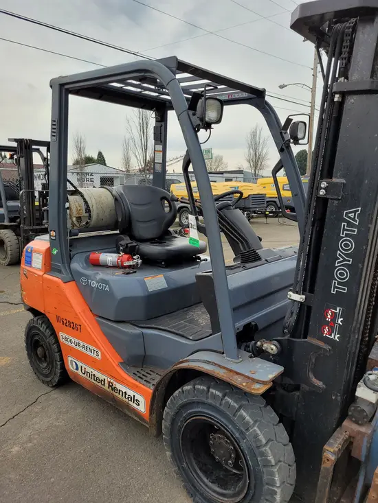 2017 Toyota 8FGU25 Warehouse Forklift