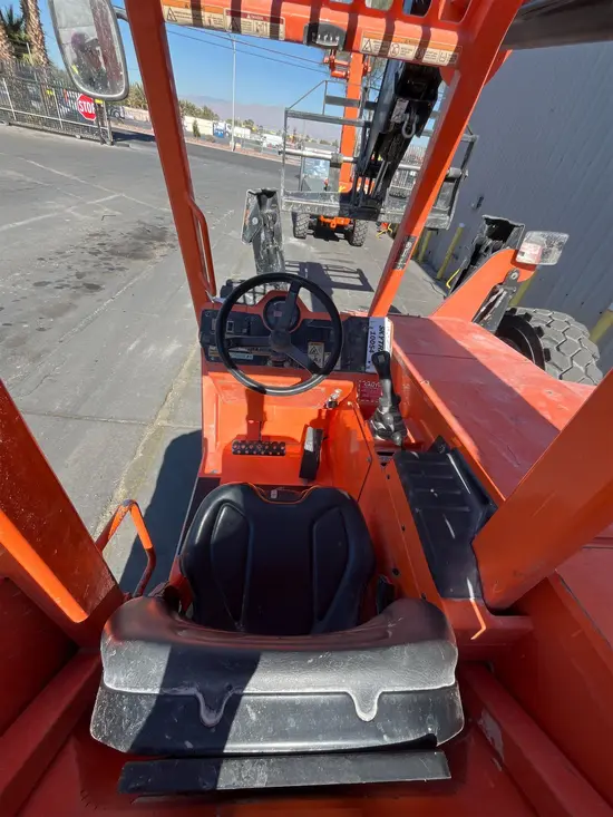 2017 SKYTRAK 10054 Forklift