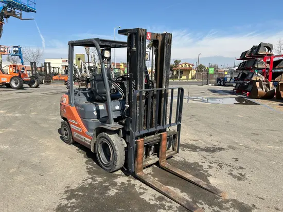2019 Toyota 8FGU25 Warehouse Forklift