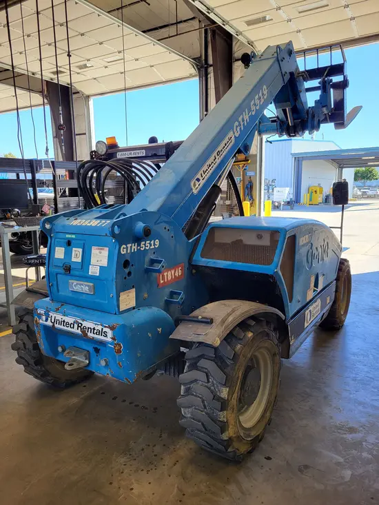 2015 Genie GTH-5519 Forklift