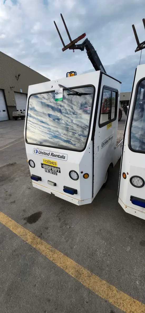 2021 Taylor Dunn B5-440-48EE Utility Vehicle