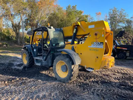 2015 JCB 507-42 Forklift