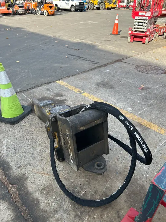 2018 Epiroc SB 452 Attachment