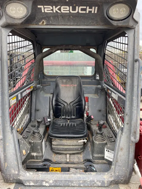 2018 Takeuchi TL10V2-R Track Loader
