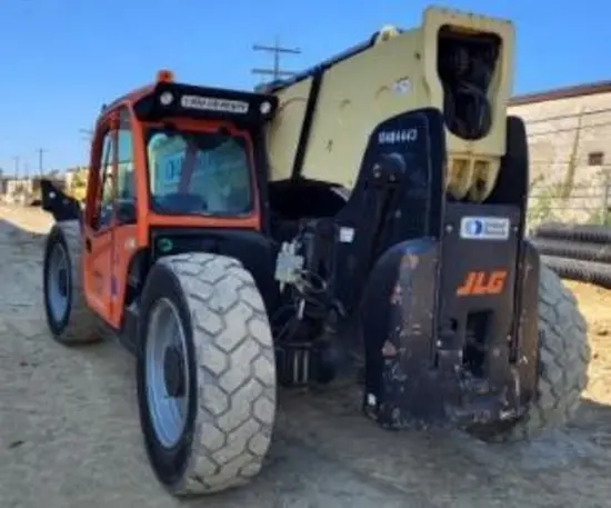 2016 JLG 1055 Forklift