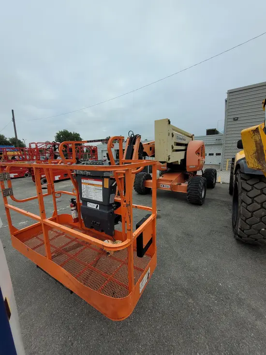 2013 JLG 450AJ Articulating Boom Lift