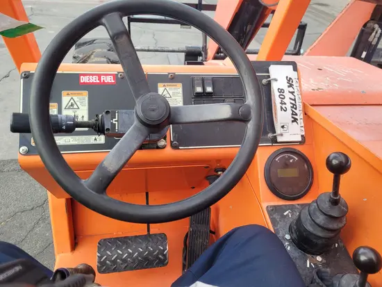 2015 SKYTRAK 8042 Forklift