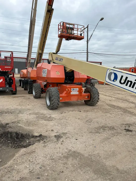 2017 JLG 800S Boom Lift