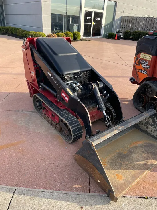 2019 Toro TX427 Track Loader