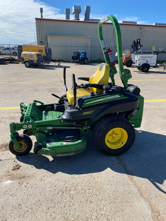2021 John Deere Z915E