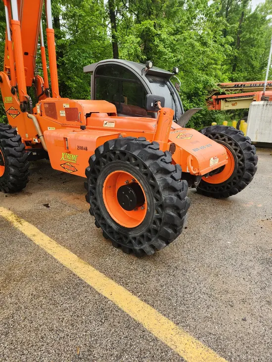 2017 XTREME XR1045 Forklift
