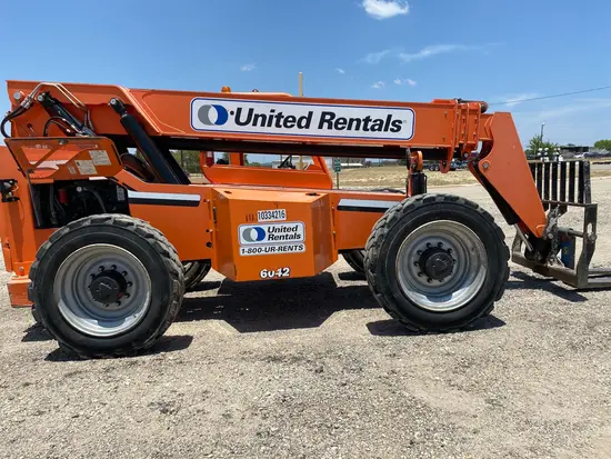 2015 SKYTRAK 6042 Forklift
