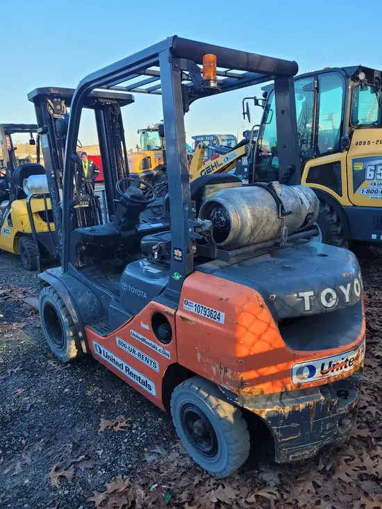 2018 Toyota 8FGU25 Warehouse Forklift