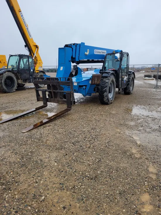 2016 Genie GTH-1056 Forklift