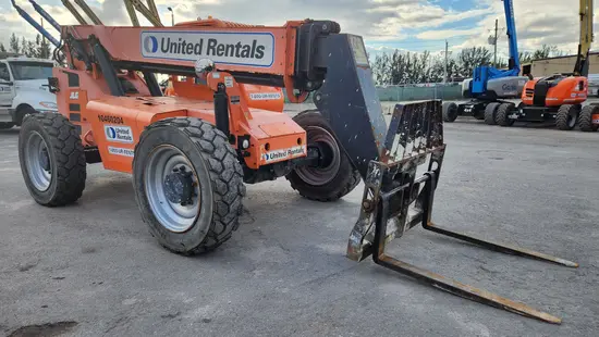 2016 SKYTRAK 6042 Forklift