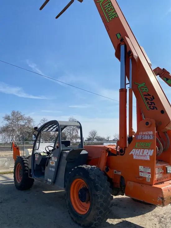 2014 XTREME XR1255 Forklift