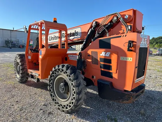 2016 SKYTRAK 8042 Forklift
