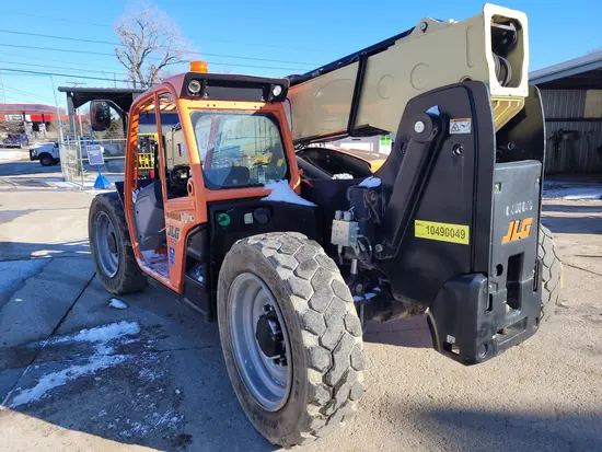 2016 JLG 642 Forklift