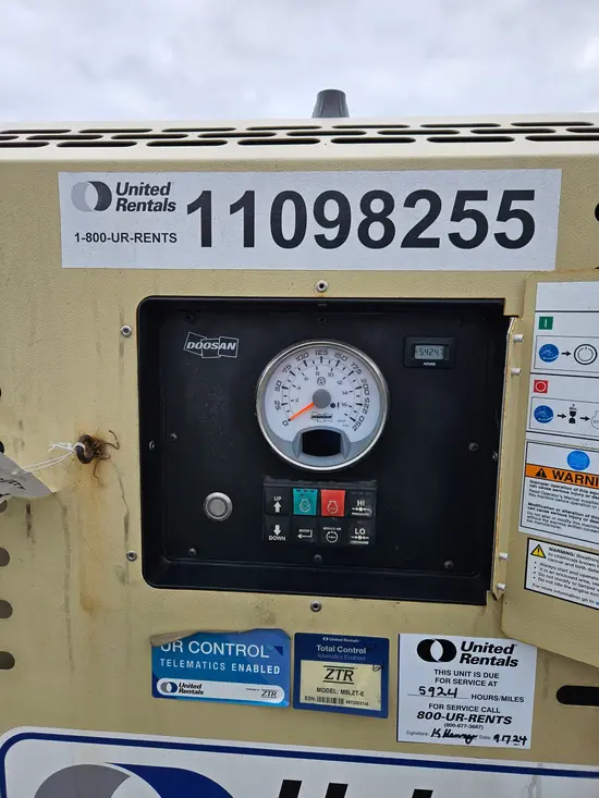 2020 Doosan P425/HP375EXT4I Air Compressor