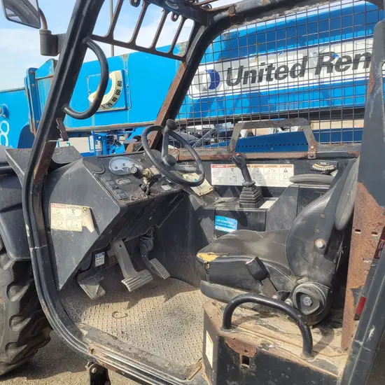 2015 Genie GTH-844 Forklift