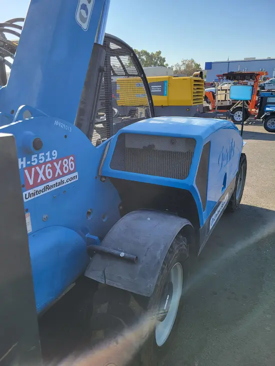 2015 Genie GTH-5519 Forklift