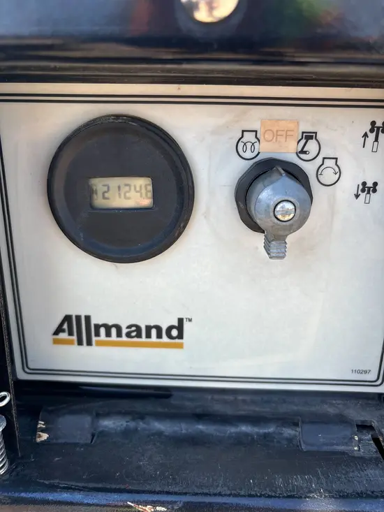 2019 Allmand NLV-ML3EC Portable Work Light