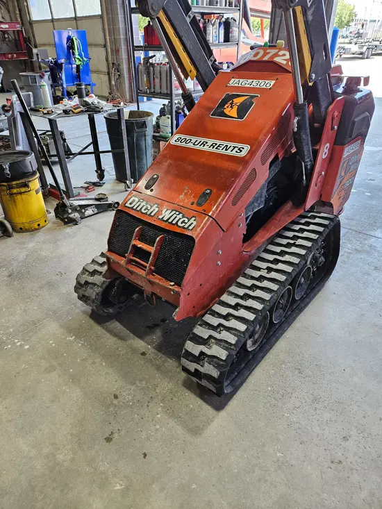 2020 Ditch Witch SK800 Track Loader