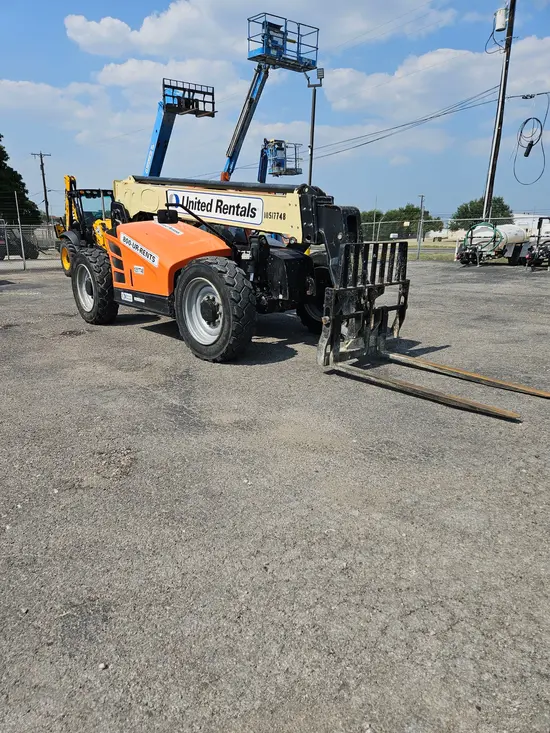 2016 JLG 642 Forklift