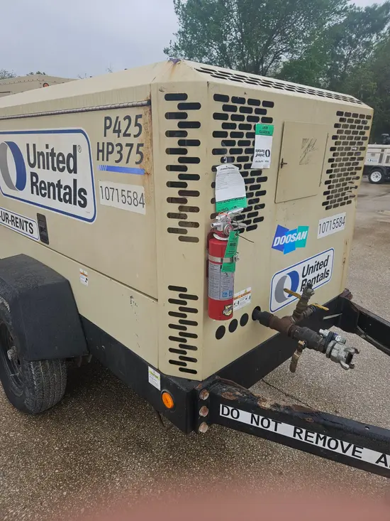 2018 Doosan P425/HP375WCUT4 Air Compressor