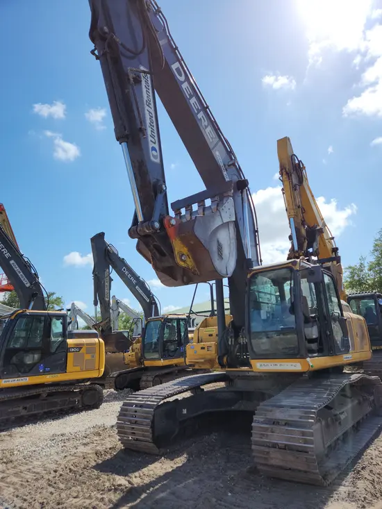 2019 John Deere 350G LC Excavator